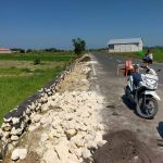 Batu Rapuh, Pondasi Dangkal : Proyek DPT Jalan Halim Perdanakusuma Sampang Disorot